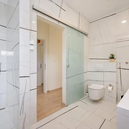 Luxury Pool Seaview بيت للعطل