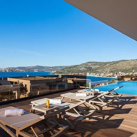 Luxury Pool Seaview بيت للعطل *