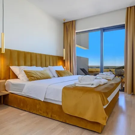 بيت للعطل Luxury Pool Seaview Ražanj