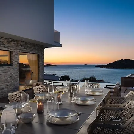 Luxury Pool Seaview * Ražanj