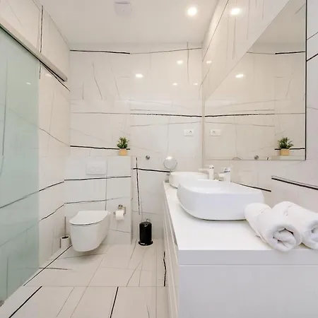 بيت للعطل Luxury Pool Seaview