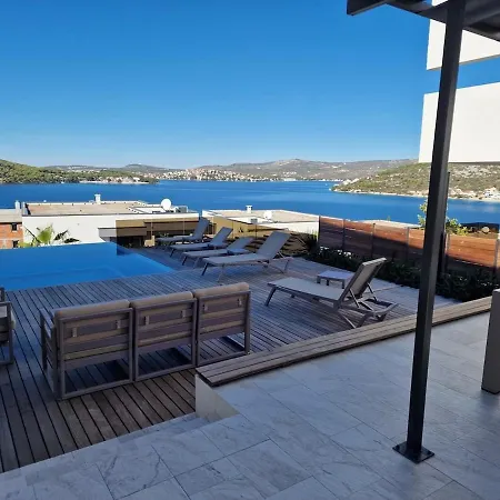بيت للعطل Luxury Pool Seaview *