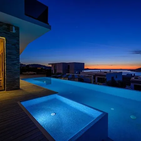 Luxury Pool Seaview Ražanj