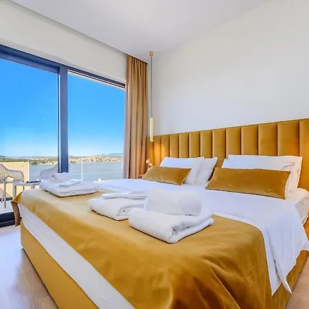 Luxury Pool Seaview * Ražanj