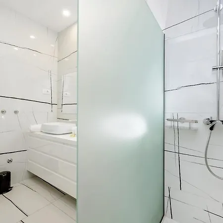 Luxury Pool Seaview بيت للعطل