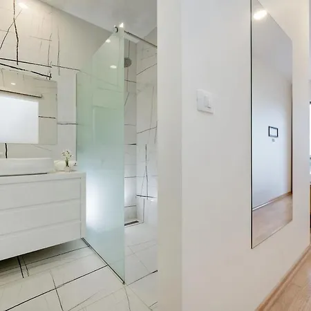 بيت للعطل Luxury Pool Seaview *
