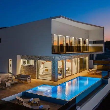 Luxury Pool Seaview Ražanj