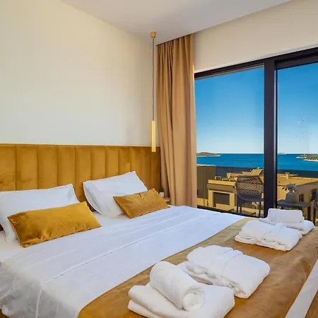 Luxury Pool Seaview بيت للعطل