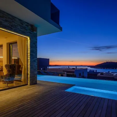 Luxury Pool Seaview بيت للعطل *