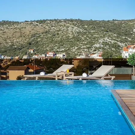 Luxury Pool Seaview *